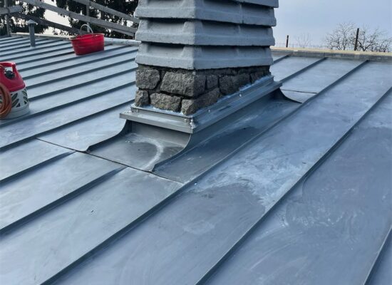 Copertura doppia aggraffatura in VM-ZINC